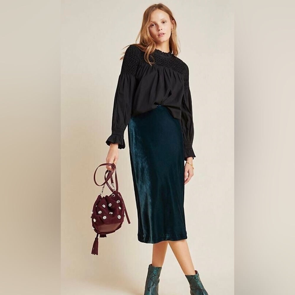 Anthropologie Maeve Deep Green Kelly Velvet Midi‎ size x-small E-14